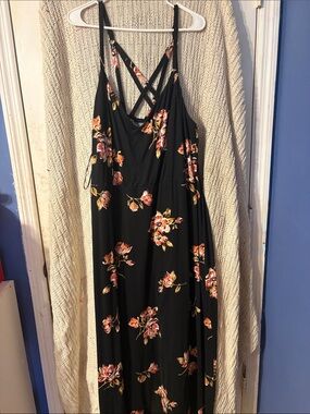 nine britton Black Floral Maxi Dress with Crisscross Straps